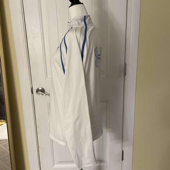 ‼️3 FOR 15‼️ Underarmour (activewear) - Picture 3 of 5